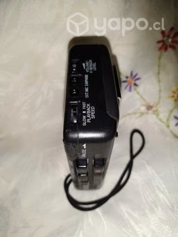 Antigua grabadora reproductora de casettes AIWA