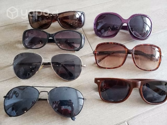 Variedad de anteojos de sol