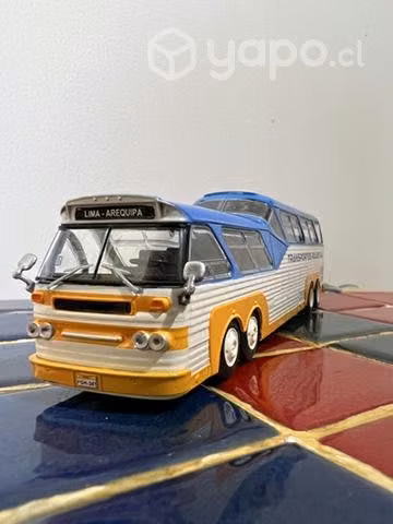 Colección autobuses del mundo (Perú)