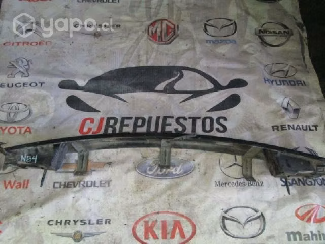 Refuerzo parachoque trasero hyundai tucson 2011