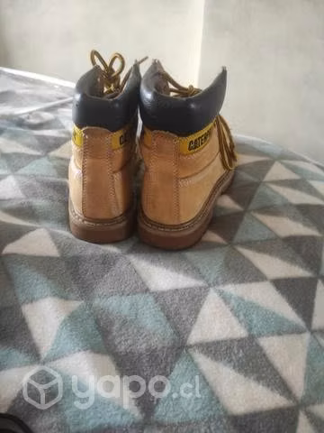 Bototos Caterpillar originales