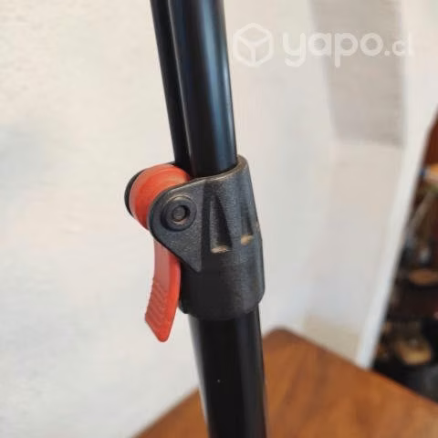 Atril para guitarra o bajo ULTIMATE