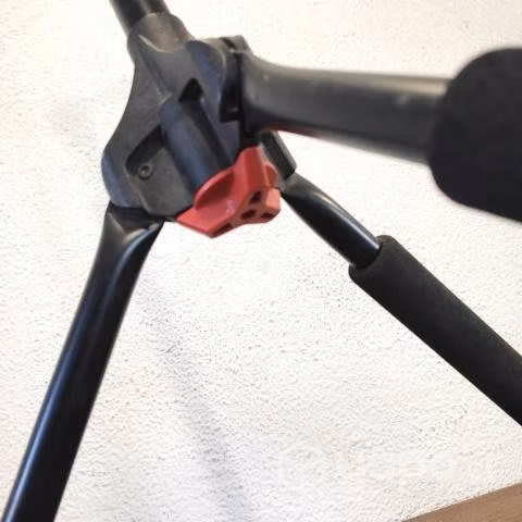 Atril para guitarra o bajo ULTIMATE