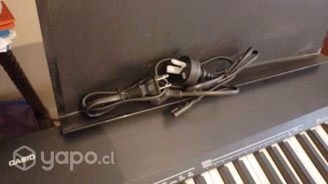 Piano Eléctrico Casio CDP 135