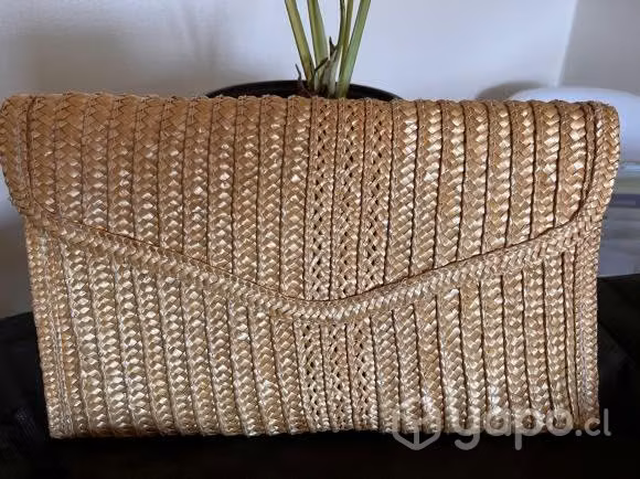 Cartera de mano. de verano