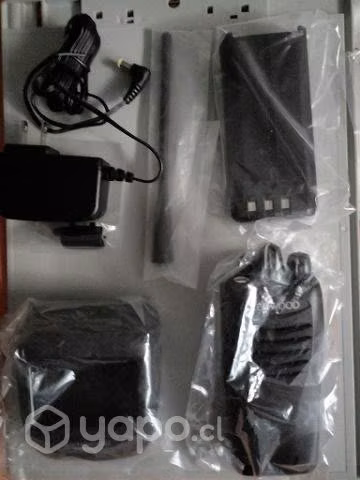 Radio Kenwood UHF TK-3402, nueva con accesorios