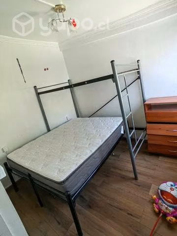 Cama 2 plaza abajo y plaza 1/2 arriba