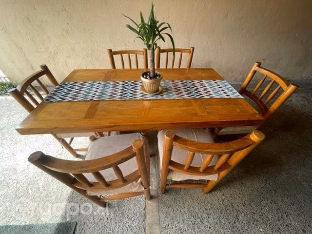 Comedor de Madera Excelente estado + 6 sillas