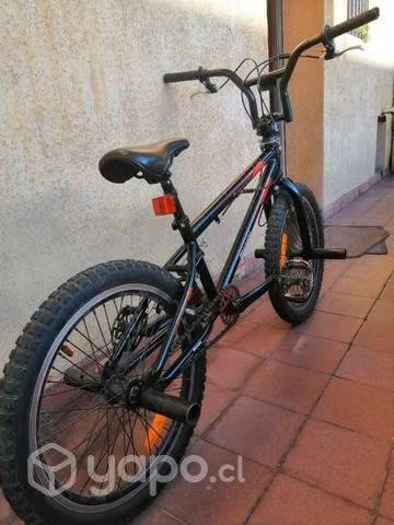 Bmx y casco