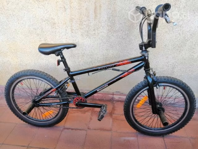 Bmx y casco