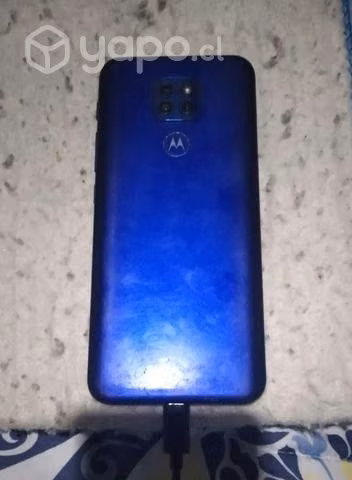 Estufa elctrica y celular motorola
