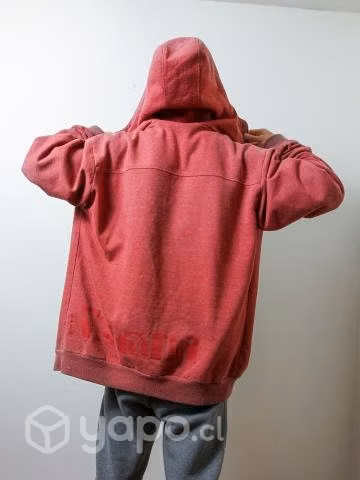 Polerón L rojo con cierre y gorro