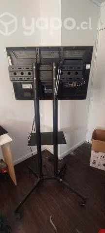 TV LG LCD 32" + Soporte Móvil