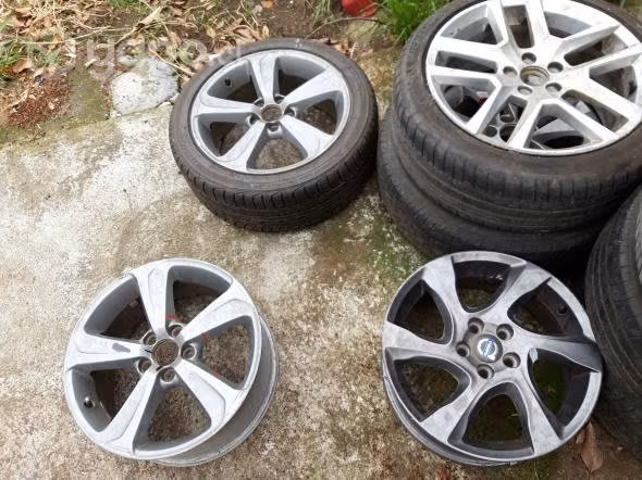 Llanta aro 18 volvo s60 2020