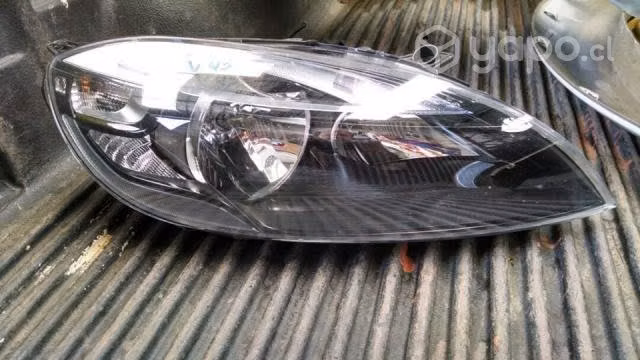Optico derecho original volvo v40 2022