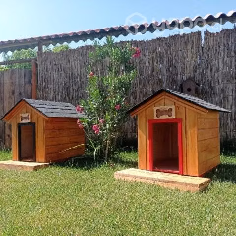 Casas de perros NUEVAS Y GRANDES