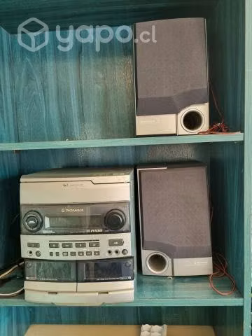 Equipo música Pionner con sus parlantes