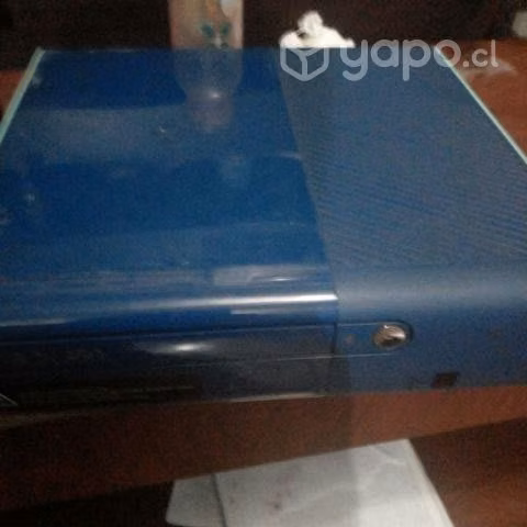 xbox 360 las dos con juegos y joystick