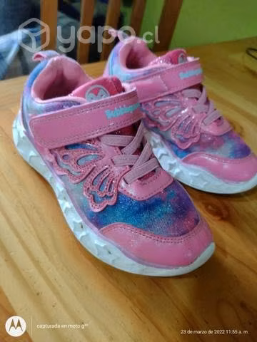 Zapatillas 30 con luces buen estado