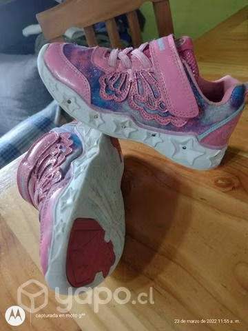 Zapatillas 30 con luces buen estado - Imagen 5