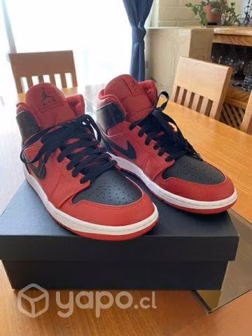 Air Jordan 1 mid gym red/black-white 8'5