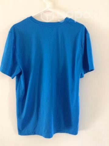Camiseta Manchester United azul Se le solto una c