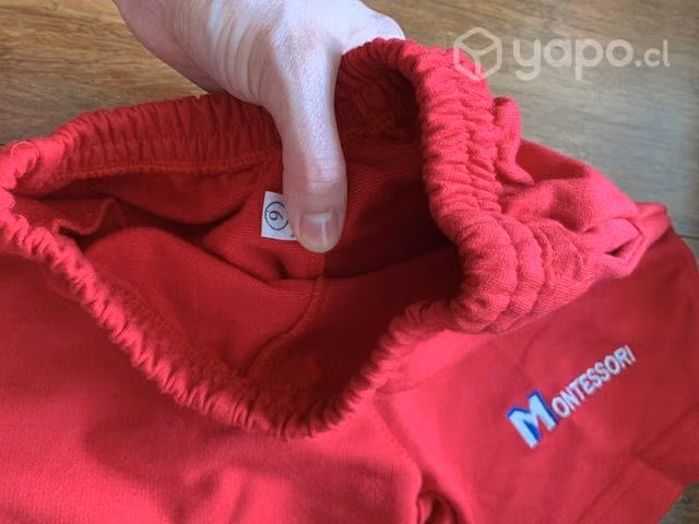 Uniforme escolar Montessori