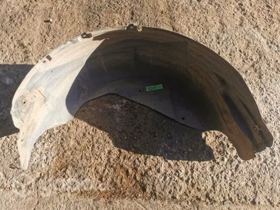 Guardafango Trasero Derecho 8H22-F279D22-AA (LD167