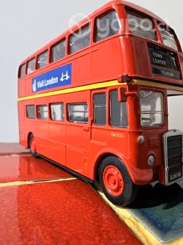 Colección autobuses del mundo (Londrés)