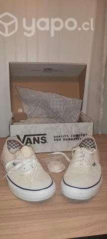 Zapatillas Vans Authentic Talla 42,5 CONVERSABLE - Imagen 2