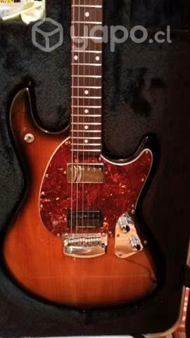 Guitarra Ernie Ball Music Man Stingray