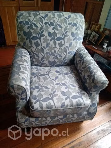 Sofa floreado
