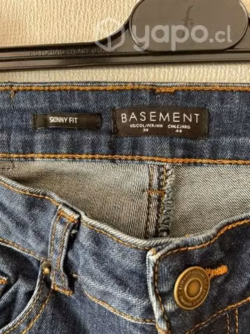 Jeans basement
