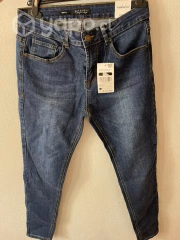 Jeans basement
