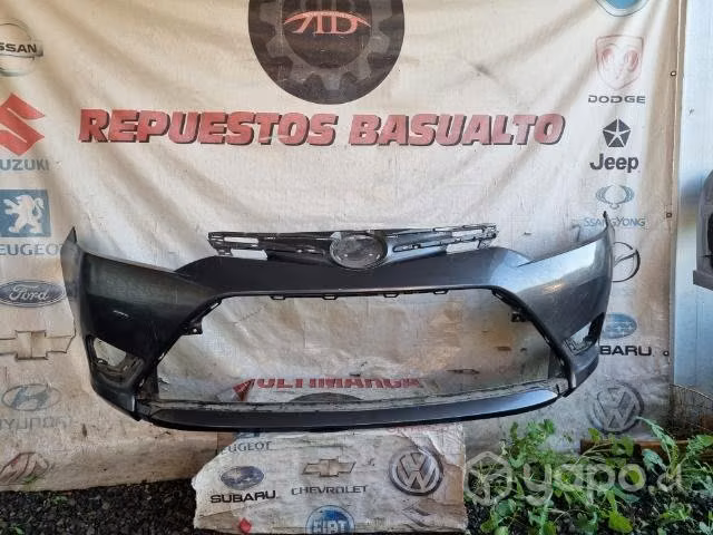 Parachoque toyota yaris 14-17