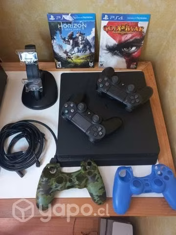 PS4 Slim 500GB + Accesorios