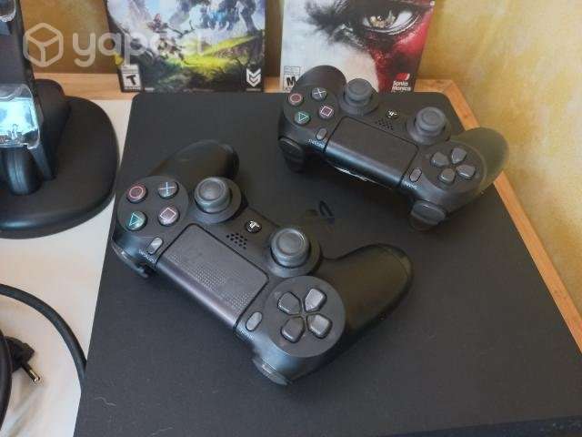 PS4 Slim 500GB + Accesorios - Imagen 2