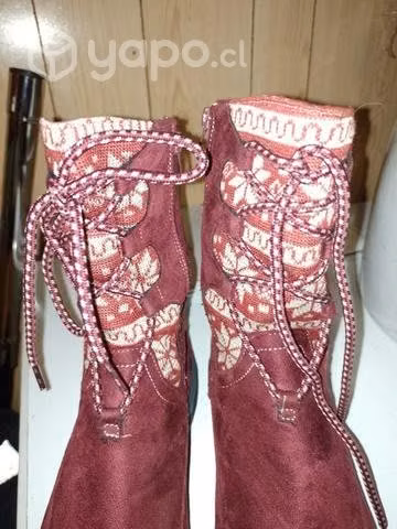 Botas juvenil talla 40 horma chica - Imagen 3