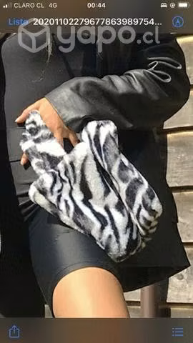 Mini Cartera Peluda Diseño Cebra - Imagen 4