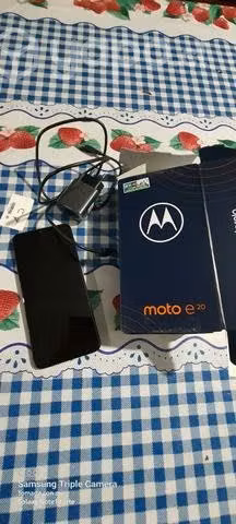 Motorla e20 nuevo