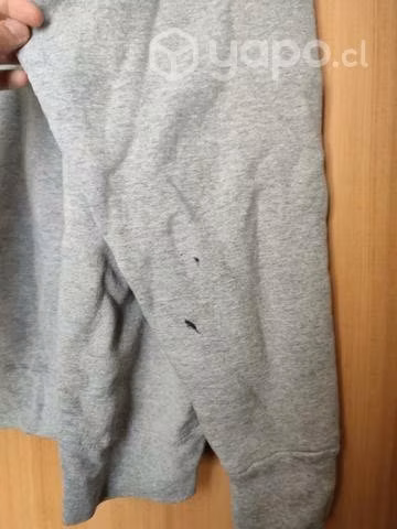 Poleron gris americano