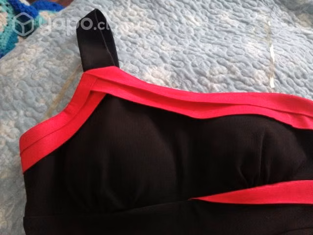 Vestidos de fiesta, color negro, verde esmeralda