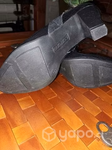 Botines negro nro 37 nuevos marca carrano - Imagen 3