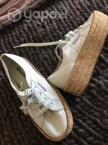 Zapatilla Superga
