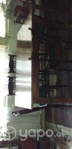 Comedor antiguo con sillas - Imagen 2