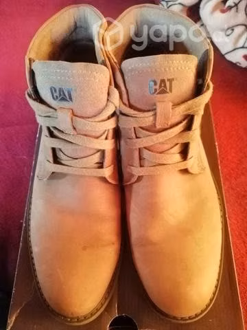 Zapatos cat y ferracini