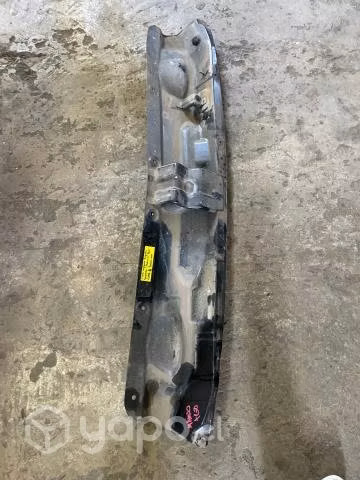 Tapa inferior rejilla torpedo Maxus T60 2018