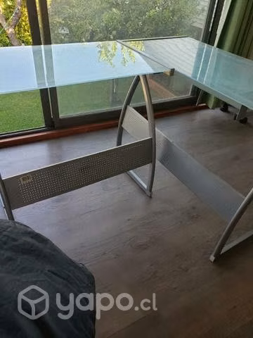 Escritorio de 2 estaciones