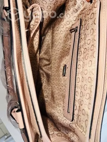 Cartera Grande Guess Nueva - Imagen 3