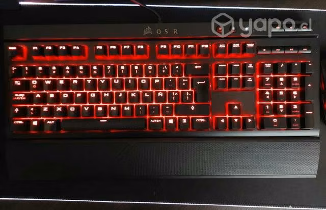 Teclado Mecánico Corsair K68 Red Switch
